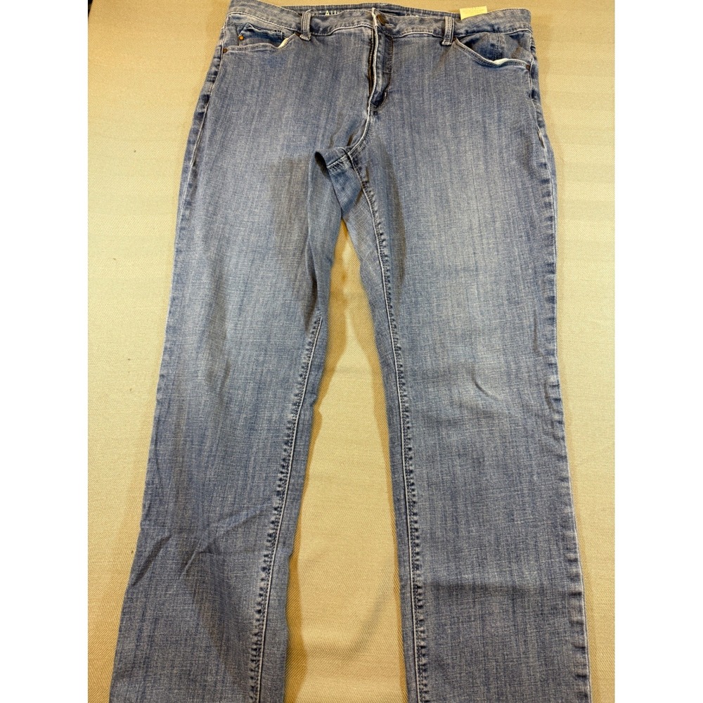 Laurie Felt Classic Boyfriend Jeans Medium Wash Blue Denim Size 16 Stretch 1924